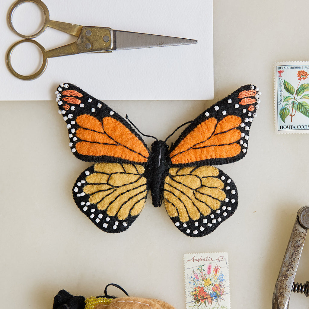 Ornement majestueux du papillon monarque