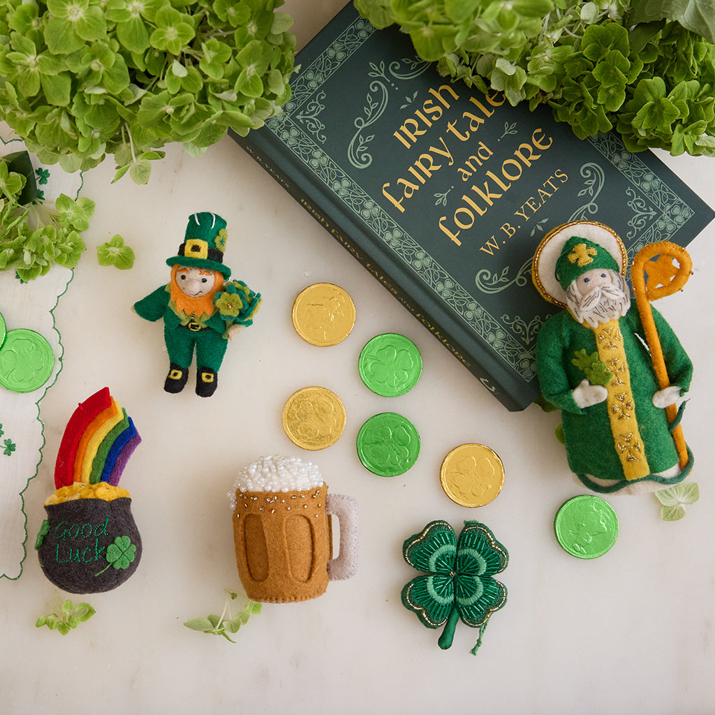 Mini-ornement de lutin irlandais