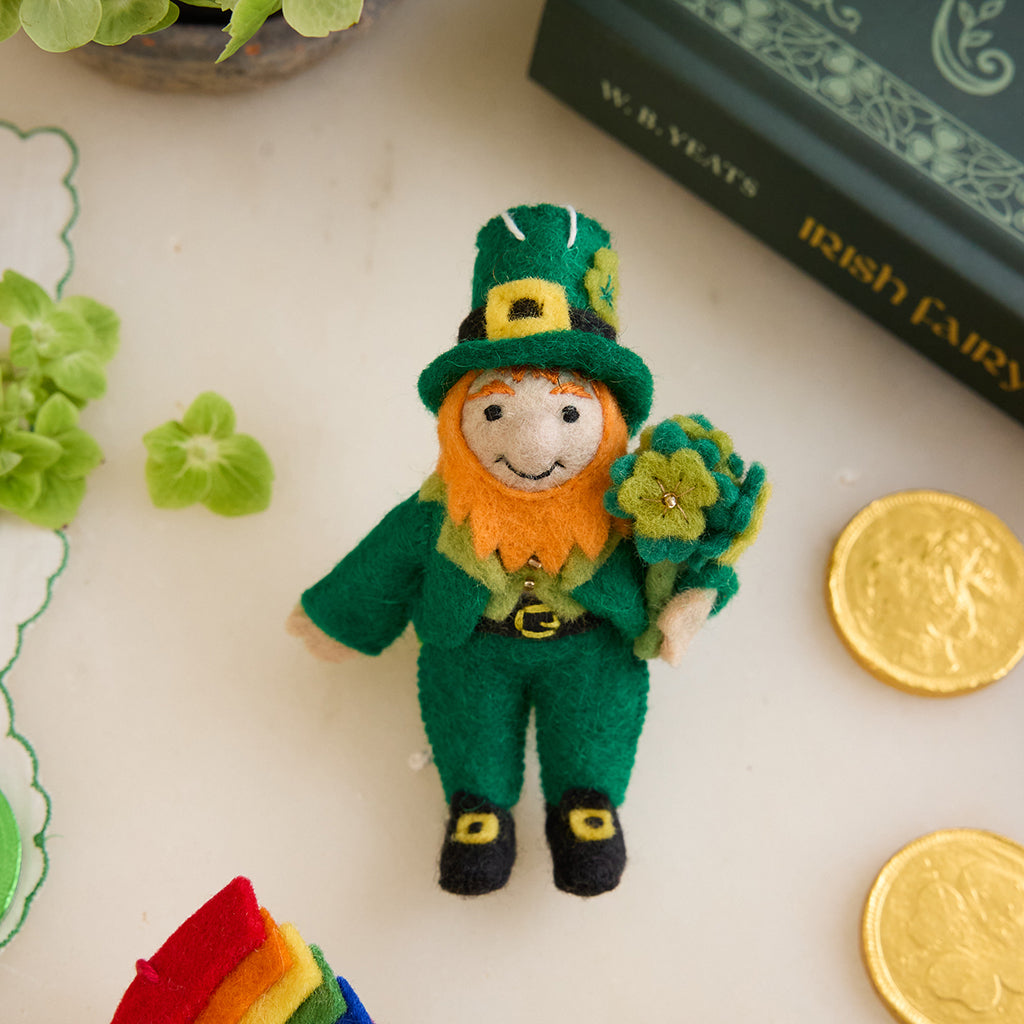Mini-ornement de lutin irlandais