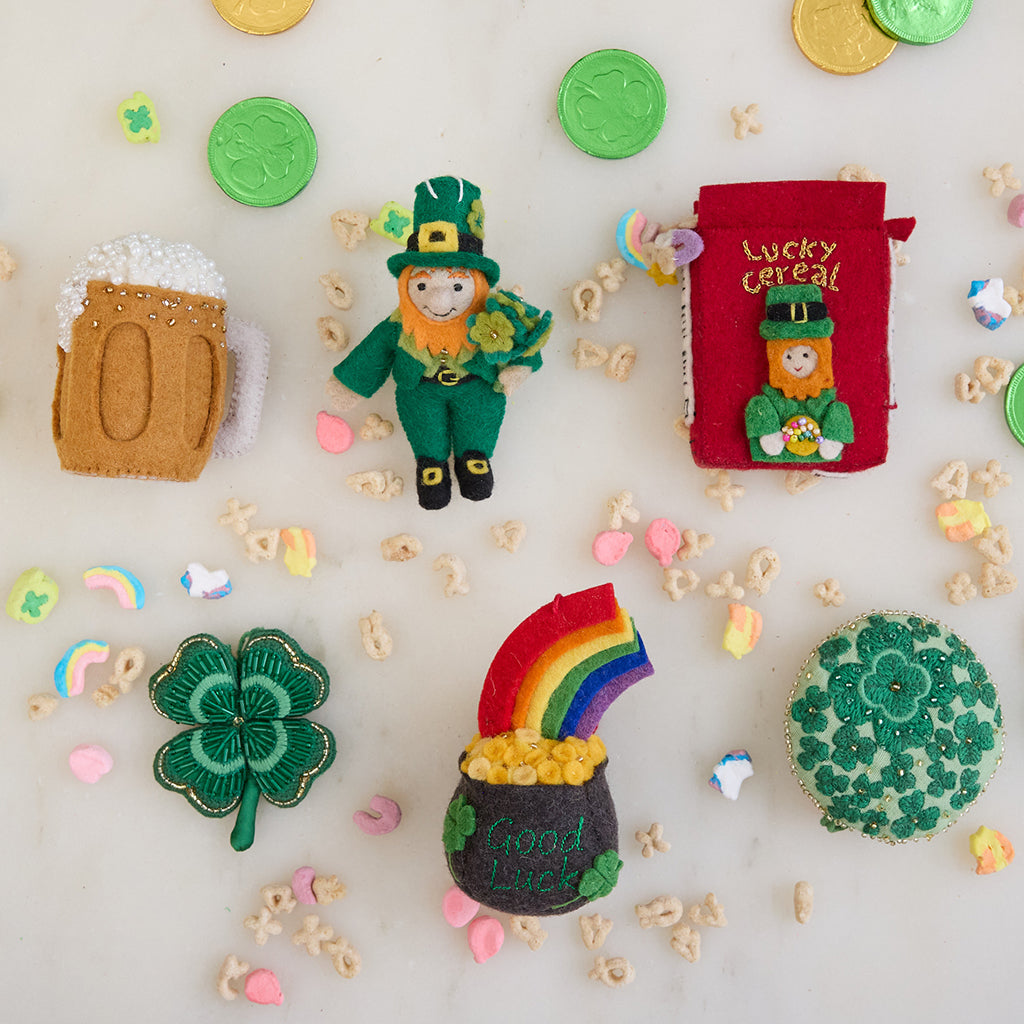 Mini-ornement de lutin irlandais
