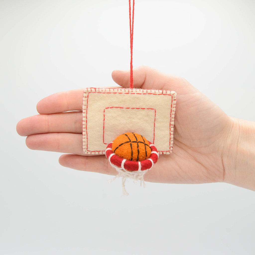 Ornement de panier de basket