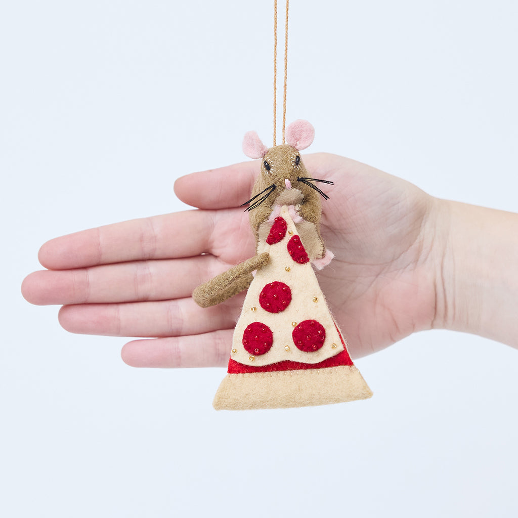 Ornement du rat à pizza
